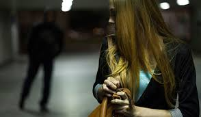 Đi taxi điện về Nội Bài lúc đêm muộn – Có an toàn không?