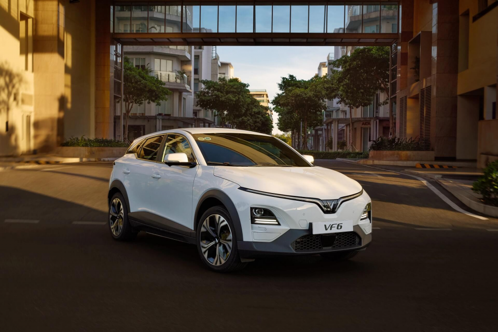 Taxi điện từ Hà Nội đi Đền Kiếp Bạc