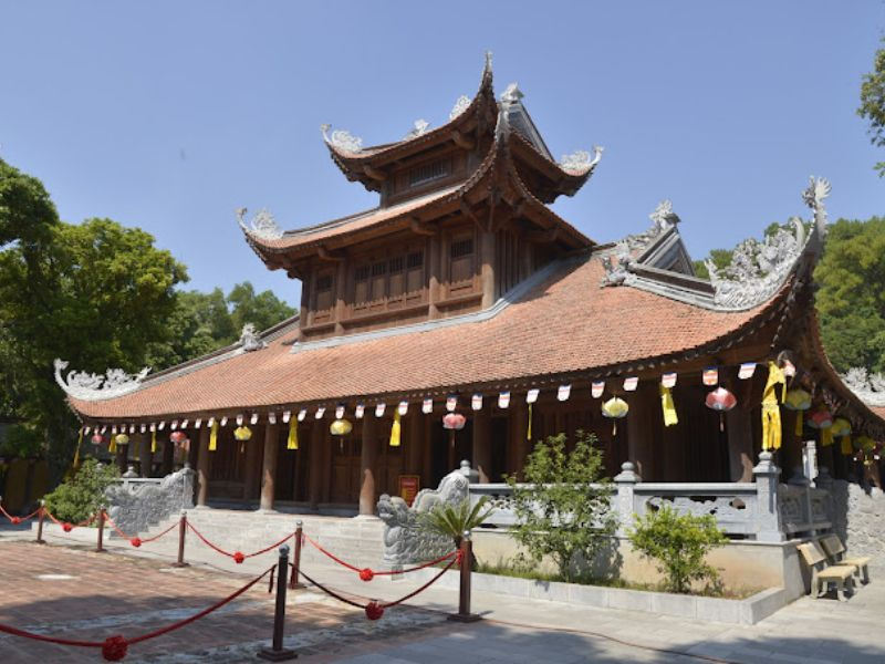 Taxi điện từ Hà Nội đi Đền Kiếp Bạc