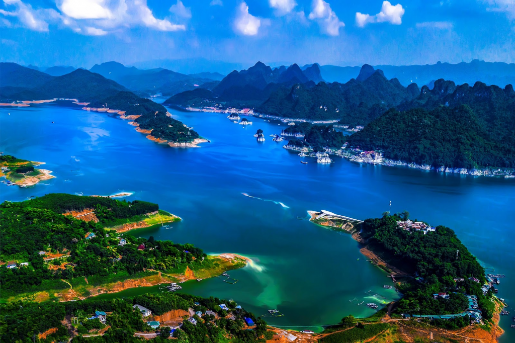 Taxi điện từ Hà Nội đi Hòa Bình
